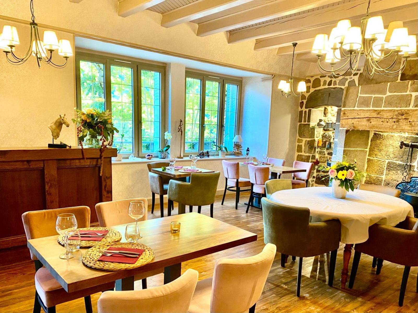 Hotel Restaurant Du Plomb Du Cantal Murat  Εξωτερικό φωτογραφία